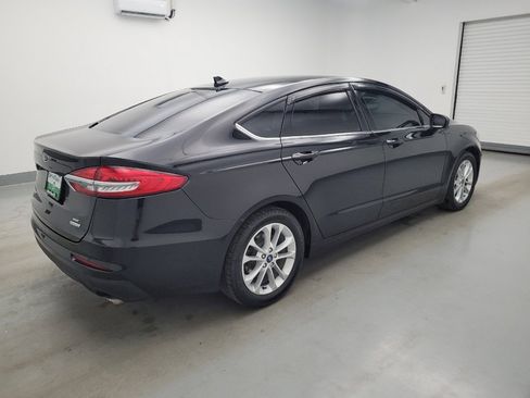 Used 2019 Ford Fusion SE FWD image 10