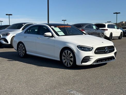 Used 2022 Mercedes-Benz E 350 Sedan image 5