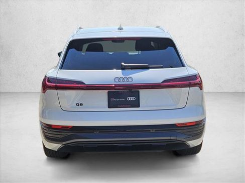 Certified 2024 Audi Q8 e-tron Premium Plus w/ Premium Plus Package AWD/4WD image 6