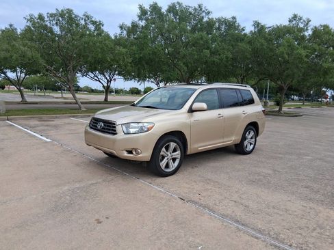 Used 2008 Toyota Highlander Sport FWD image 2