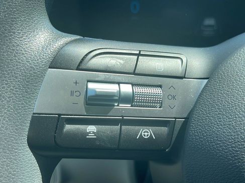 Used 2024 Hyundai Kona SE FWD image 22