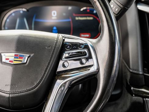 Used 2019 Cadillac Escalade ESV Platinum image 17