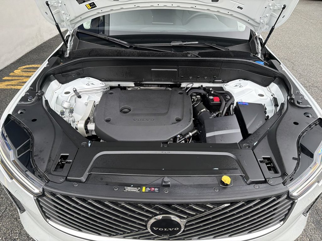 Certified 2026 Volvo XC90 B6 Plus AWD/4WD image 14
