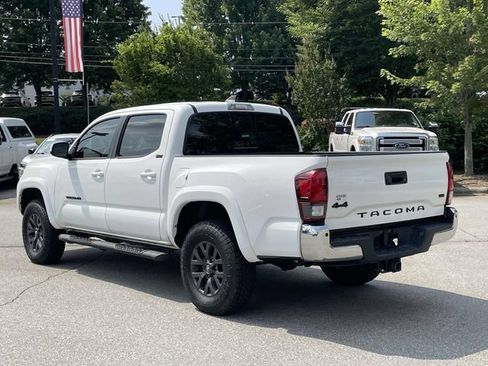 Used 2023 Toyota Tacoma SR5 AWD/4WD image 3