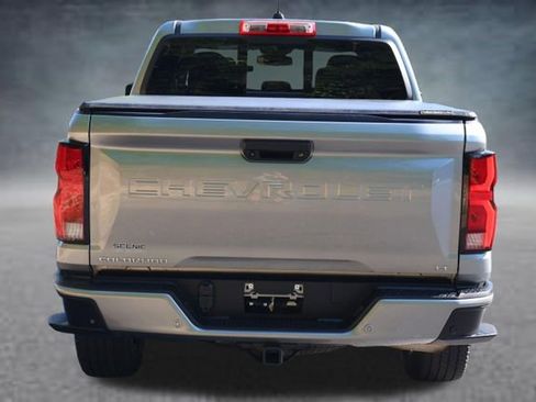 Used 2024 Chevrolet Colorado LT w/ LT Convenience Package III AWD/4WD image 22