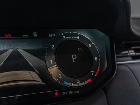 Used 2022 Land Rover Range Rover Long Wheelbase First Edition image 85