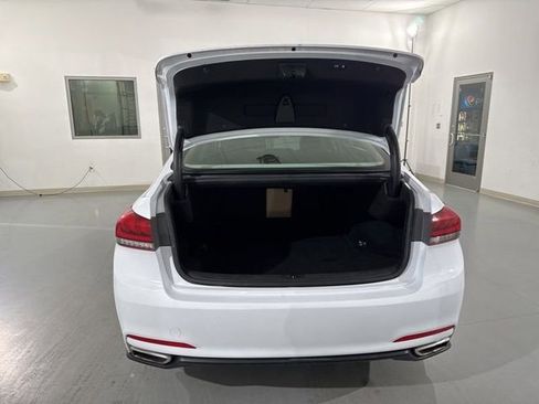 Used 2015 Hyundai Genesis 3.8 w/ Option Group 02 image 14