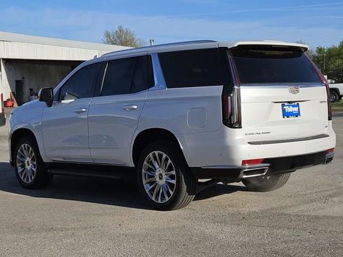 Used 2022 Cadillac Escalade Premium Luxury image 10