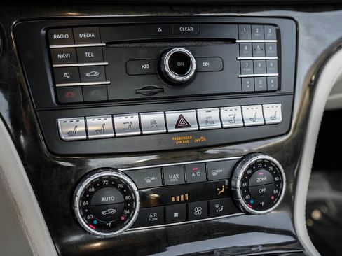 Used 2017 Mercedes-Benz SL 450 image 21