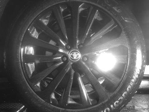 Used 2025 Toyota Highlander XSE image 14