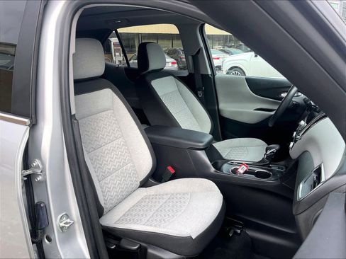 Used 2022 Chevrolet Equinox LT image 11