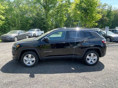 Used 2022 Jeep Compass Latitude w/ Convenience Group AWD/4WD image 9
