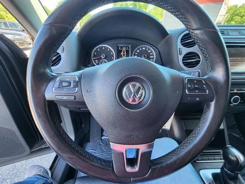 Used 2012 Volkswagen Tiguan SE FWD image 19