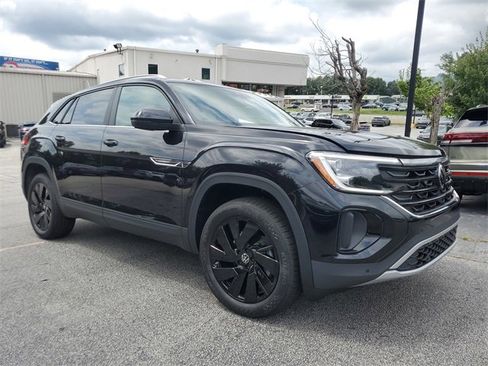 New 2026 Volkswagen Atlas Cross Sport SE image 3