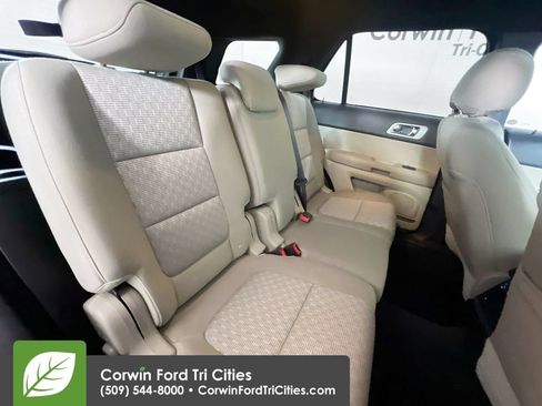 Used 2014 Ford Explorer XLT FWD image 17