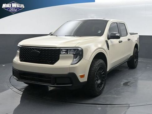 Used 2025 Ford Maverick XLT w/ XLT Luxury Package AWD/4WD image 3