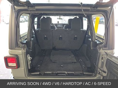 Used 2022 Jeep Wrangler Unlimited Sport AWD/4WD image 10