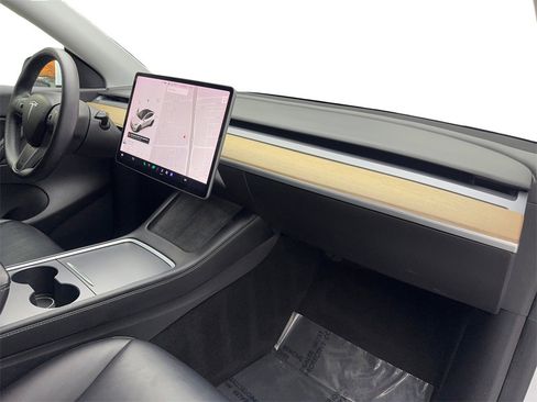Used 2021 Tesla Model Y Performance image 52