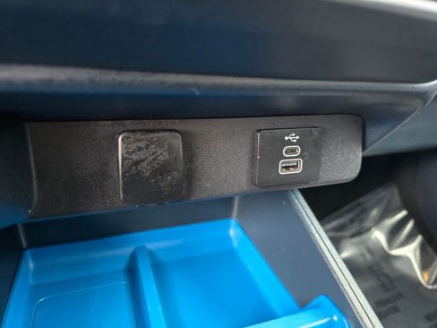 Used 2025 Ford Maverick XLT w/ Equipment Group 302A AWD/4WD image 25