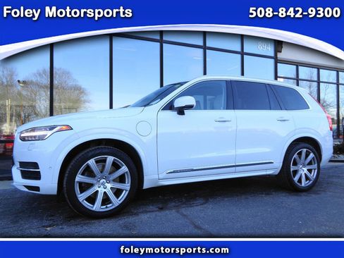 Used 2017 Volvo XC90 T8 Inscription w/ Vision Package image 1