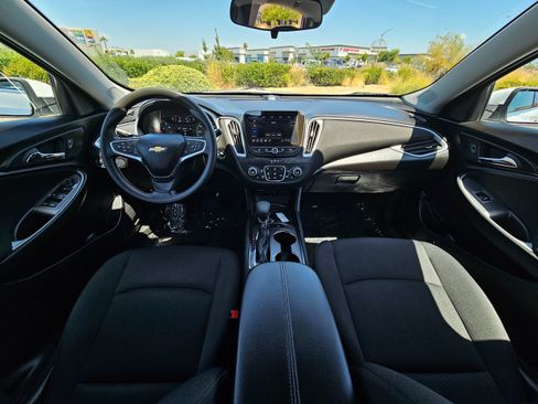 Used 2024 Chevrolet Malibu LT FWD image 20