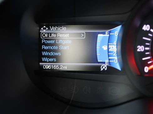 Used 2019 Ford Edge ST w/ Convenience Package image 45