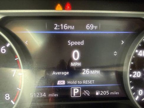 Used 2024 Nissan Sentra SV FWD image 9