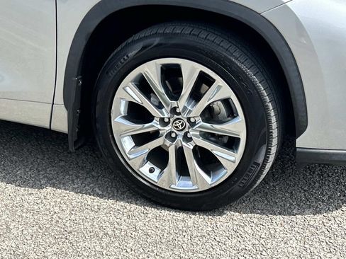 Used 2020 Toyota Highlander Limited AWD/4WD image 9