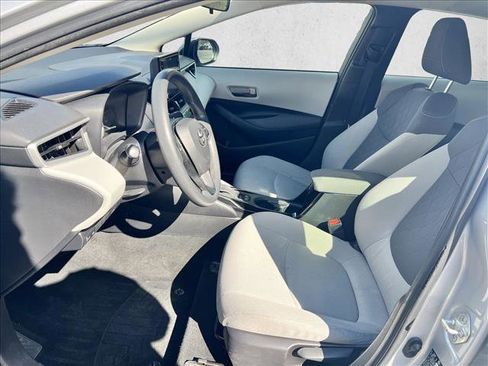 Certified 2022 Toyota Corolla LE image 10