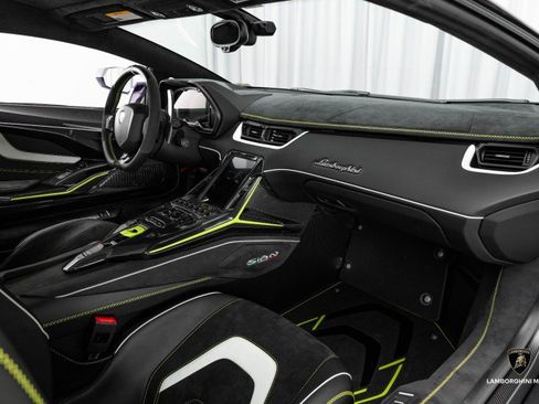 Used 2020 Lamborghini Sian Coupe image 65