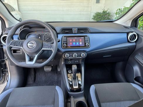 Used 2025 Nissan Versa SV FWD image 32