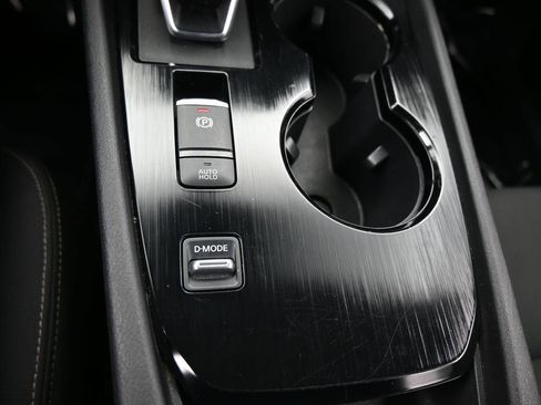 Used 2023 Nissan Rogue S image 26