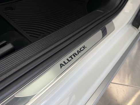 Used 2018 Volkswagen Golf Alltrack SE image 13