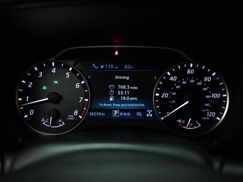Used 2024 Nissan Frontier SV w/ SV Convenience Package AWD/4WD image 17