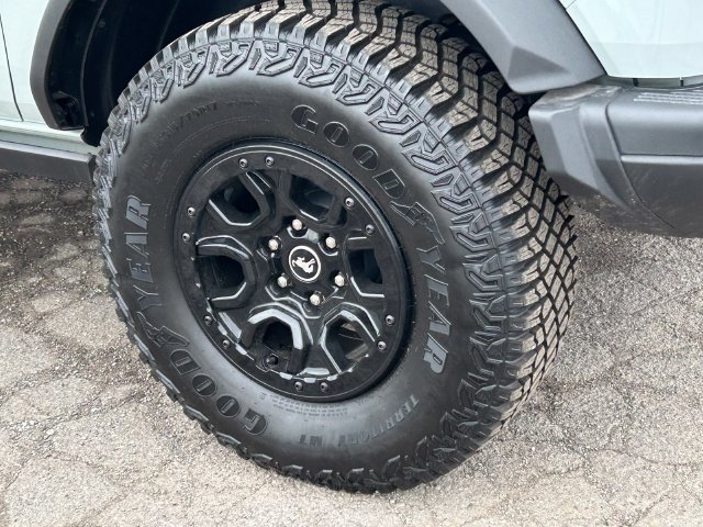 Used 2021 Ford Bronco First Edition AWD/4WD image 5