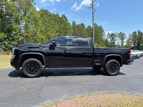 Used 2024 Chevrolet Silverado 2500 LTZ w/ LTZ Plus Package AWD/4WD image 24
