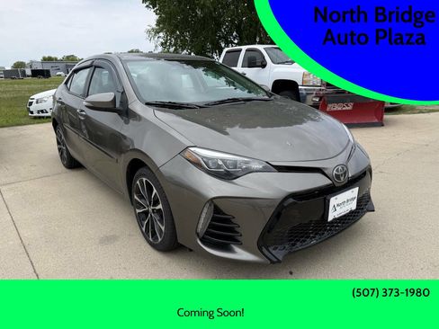Used 2017 Toyota Corolla SE w/ Body Protection Package FWD image 1