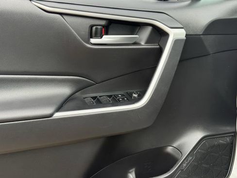 Used 2024 Toyota RAV4 XLE image 25