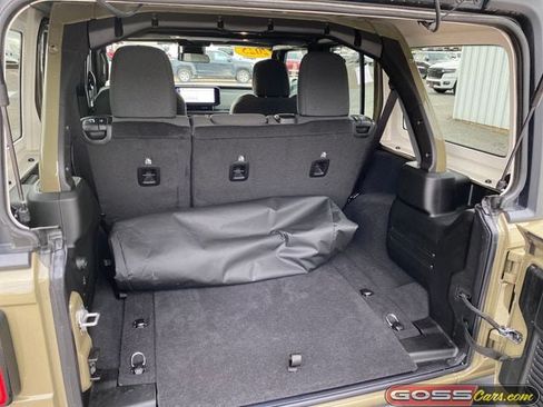 Certified 2025 Jeep Wrangler Unlimited Sport AWD/4WD image 8