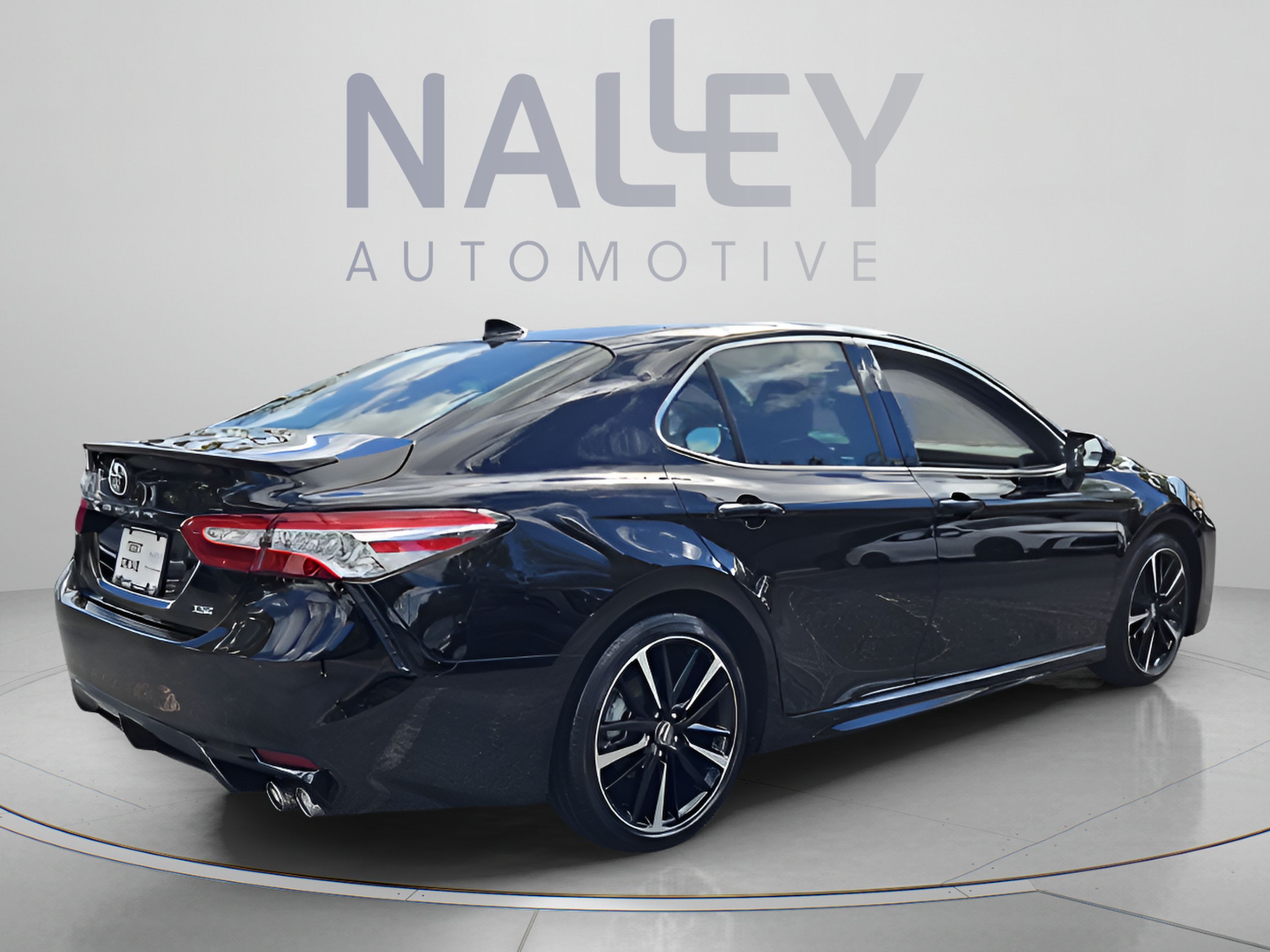 Used 2020 Toyota Camry XSE w/ Driver Assist Package FWD image 5