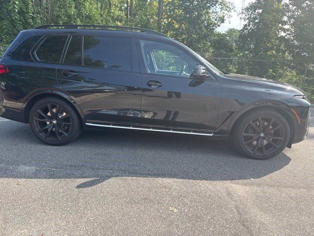 Used 2023 BMW X7 xDrive40i w/ Executive Package AWD/4WD image 4