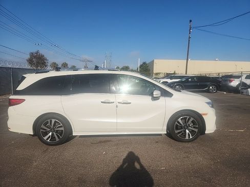 Used 2018 Honda Odyssey Elite image 17