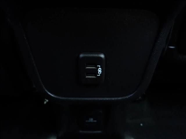 Used 2024 GMC Terrain SLT AWD/4WD image 11