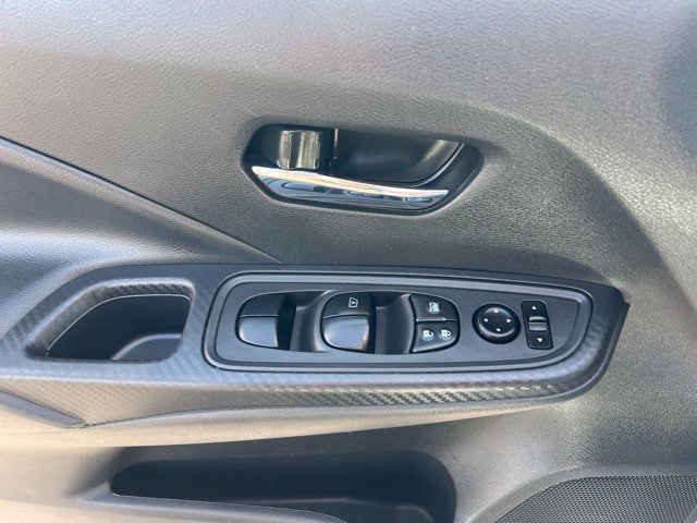 Used 2024 Nissan Versa SV FWD image 21