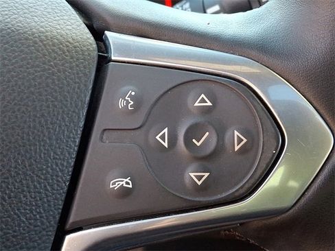 Used 2023 Chevrolet Traverse High Country image 23