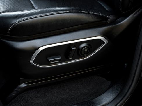 Used 2024 Jeep Wagoneer Series II w/ Convenience Group I image 36