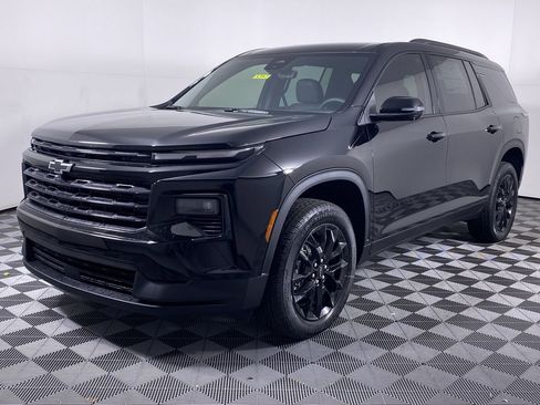 New 2026 Chevrolet Traverse LT image 17