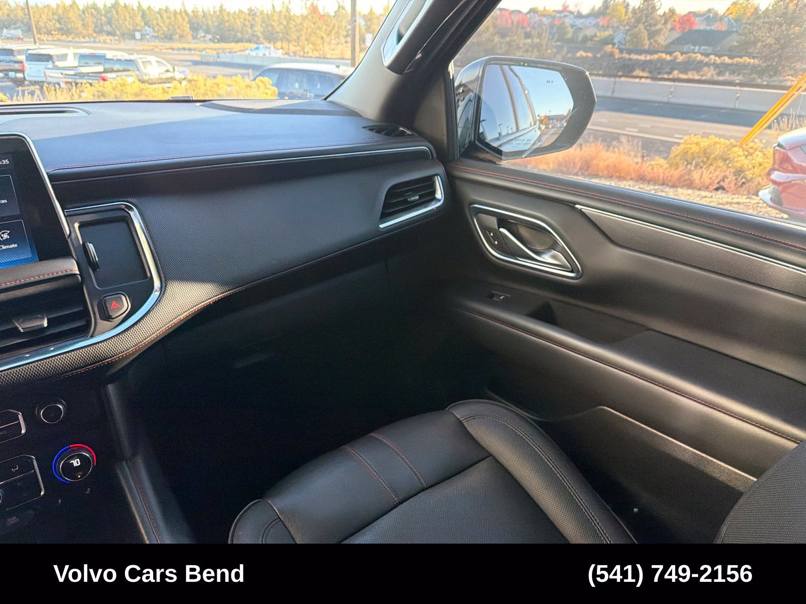 Used 2022 Chevrolet Tahoe RST w/ Luxury Package AWD/4WD image 13
