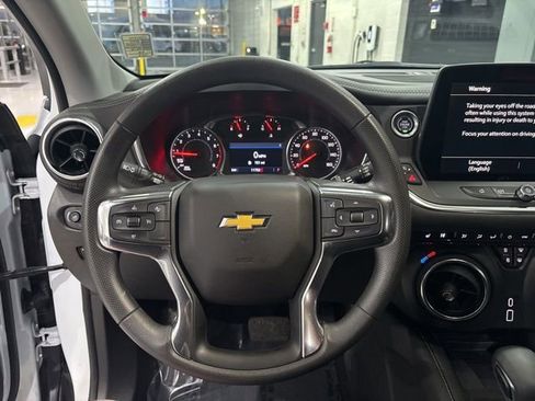 Used 2025 Chevrolet Blazer LT w/ Convenience Package image 14