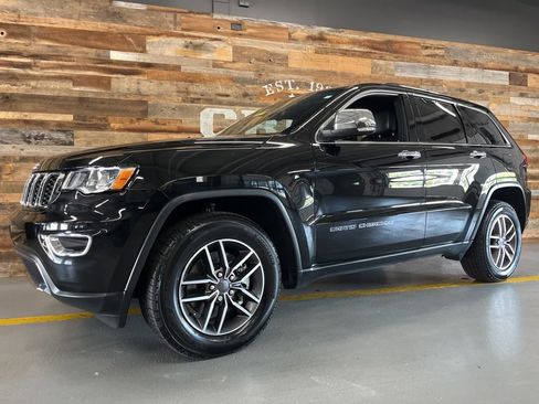 Used 2021 Jeep Grand Cherokee Limited AWD/4WD image 13